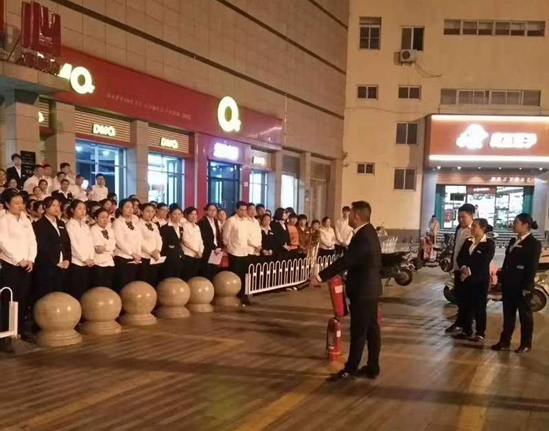 3009店2018年9月22日晚消防演习.jpg