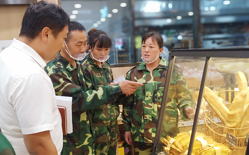 光武路新员工去南航店实习24.jpg